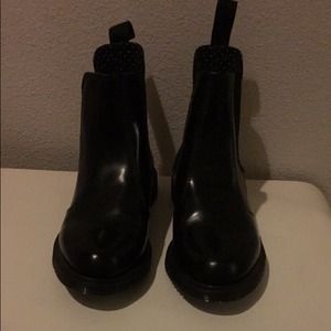 Dr. Martens Kensington Flora Boots