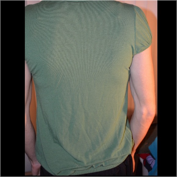 Green Top - Picture 2 of 3
