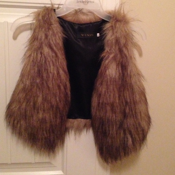 Fur vest