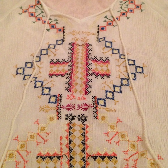 Top - Picture 2 of 2