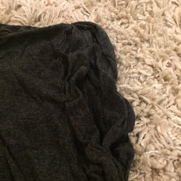 Soft grey tee - Picture 2 of 2