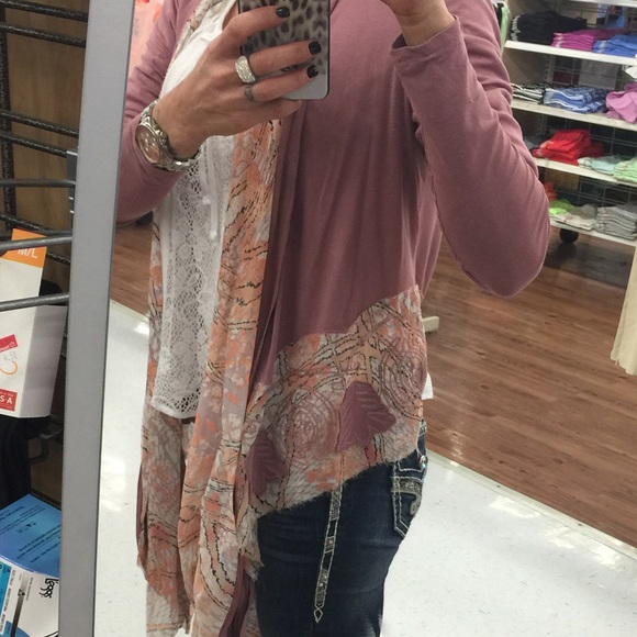 💟NEW LISTING💟Gimmicks cardigan (Buckle)
