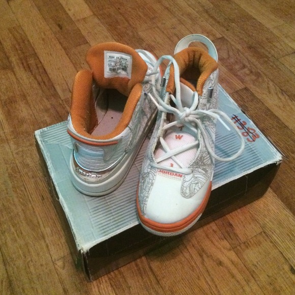 These are Jordan's dub-zero.