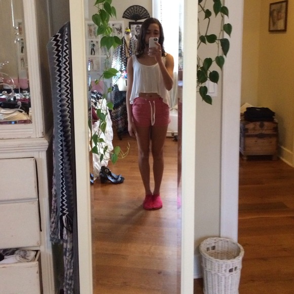 Athletic tank with back design - Picture 4 of 4