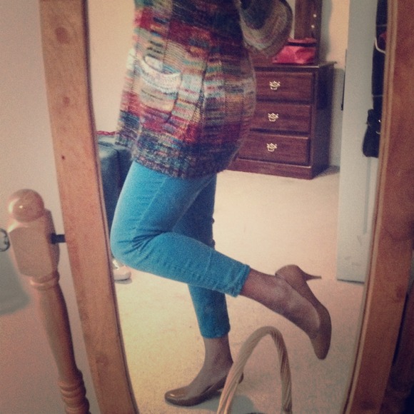 Nine West camel colored pumps