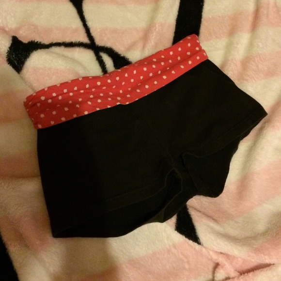 Aerie yoga shorts