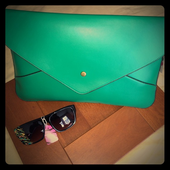 Clutches & Wallets - Green Apple Envelop Clutch