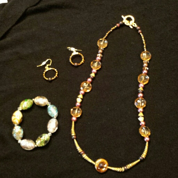 BUNDLE DE AL - New Matching Neck/Ear; bracelet