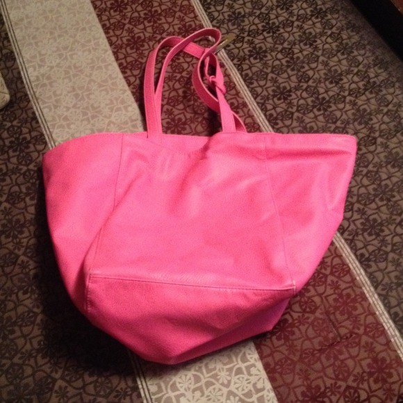 🎈Sale🎈Large hot pink VS purse