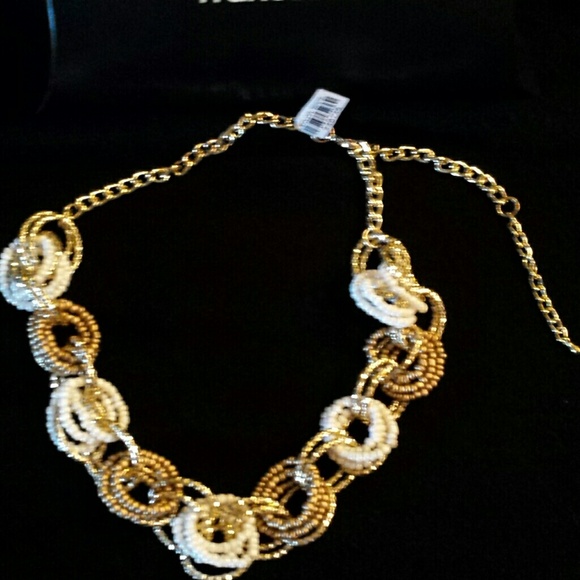 Gold Tone Necklace - Picture 2 of 2