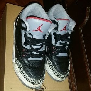 Air Jordan Retro Cement 3's