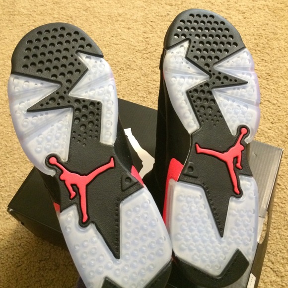 Air Jordan 6 - Picture 4 of 4