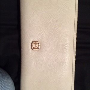 Eggshell monet wallet