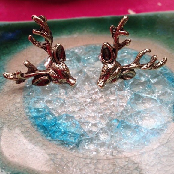💃🏻Bundled💃🏻⭐️Last Pair⭐️Deer Elk Earrings - Picture 2 of 4