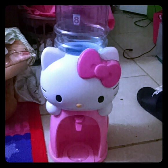 A hello kitty water dispenser (!)