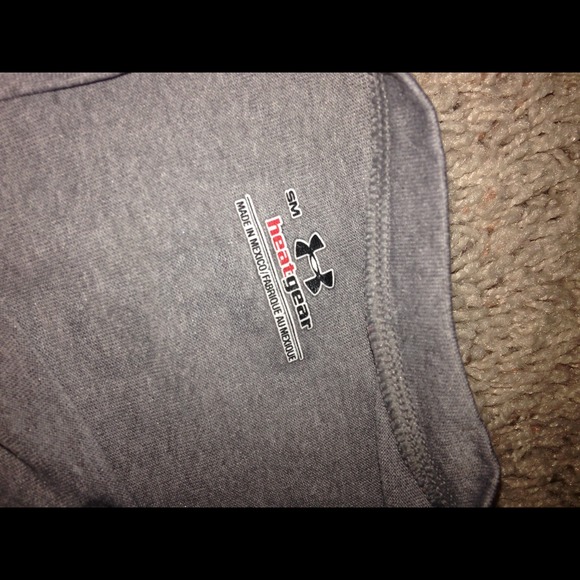 💢SOLD on MERCARI💢Grey and blue tshirt - Picture 3 of 4