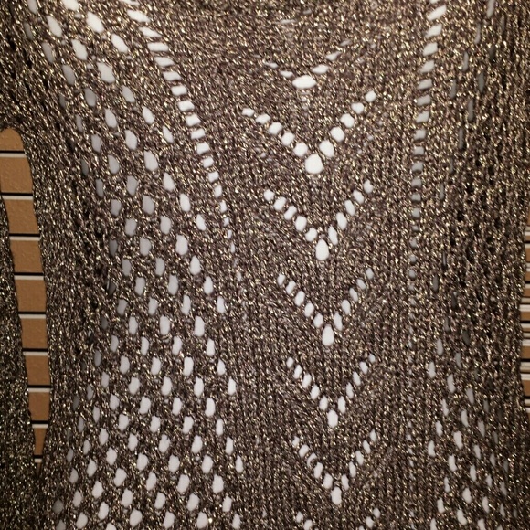 Love this top - Picture 3 of 4