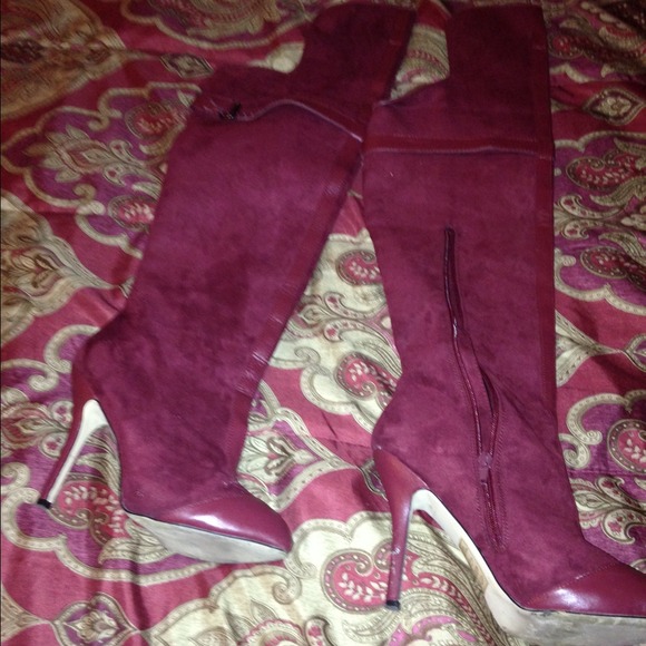 Burgundy thigh high boots.... 👌