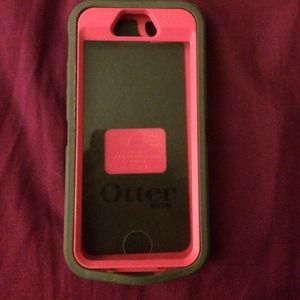 Iphone 5/5s otter box case