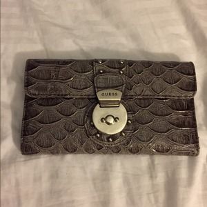 Guess wallet
