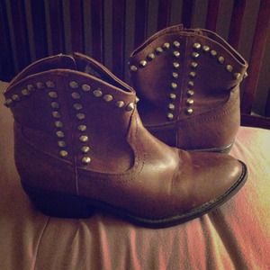 Brown ankle boots