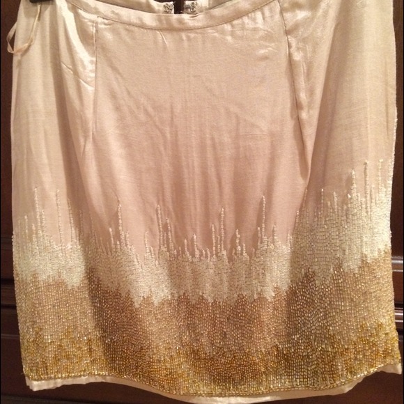 Nude & sequin mini skirt