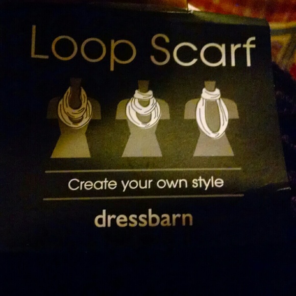 Purple Loop Scarf - Picture 3 of 3