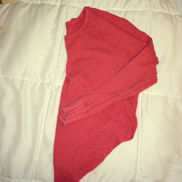 REDUCED! Free People (We the Free) raw hem thermal