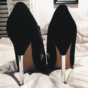 HOST PICK ✨ Zara Suede Booties with Stiletto Heel