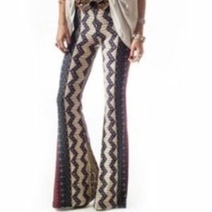 Novella royale Janis Bells