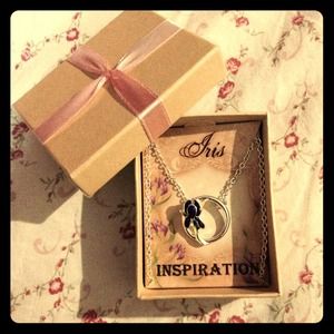 NWT Purple Iris flower necklace