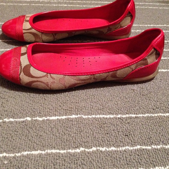 Beautiful Coach Flats