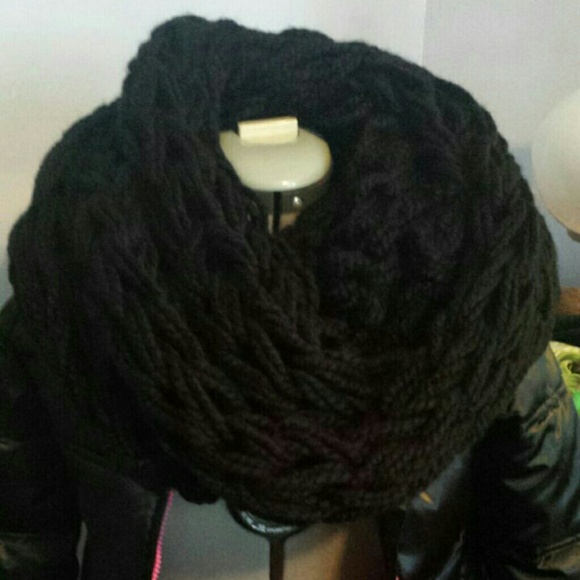 Scarf - Picture 2 of 2