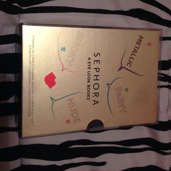 BRAND NEW Sephora 4 eye look books