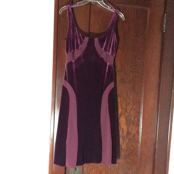 Velvety evening dress - Picture 2 of 4