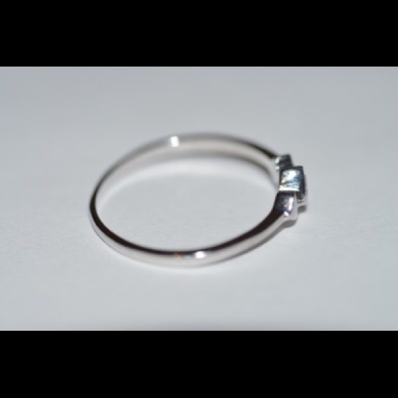 Ring - Picture 3 of 3