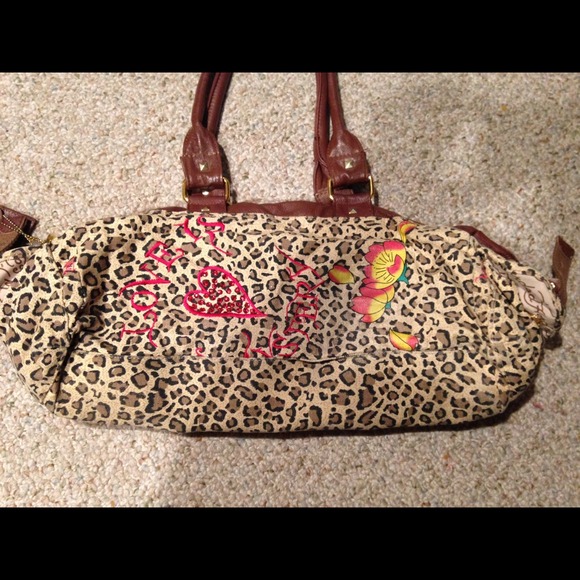 Authentic cheetah Ed hardy bag - Picture 3 of 4