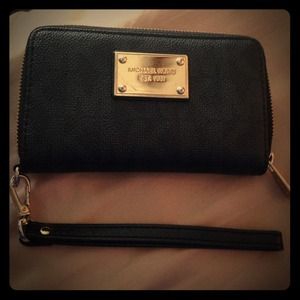 100% genuine Michael Kors wallet