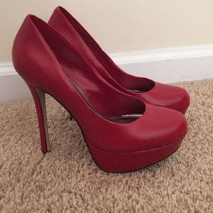 Red Pumps