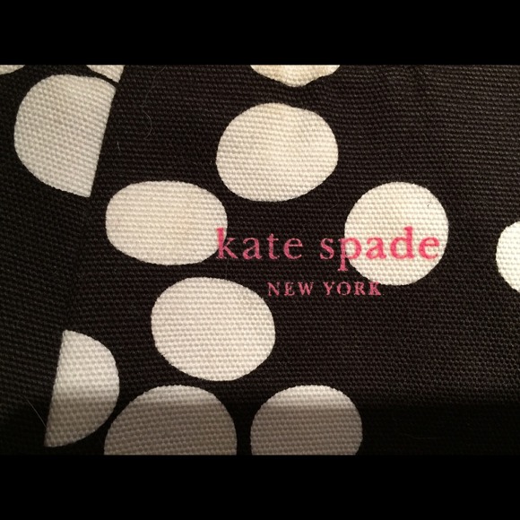 ✨Sold✨ Kate Spade Polka Dot Saratoga Purse - Picture 2 of 4
