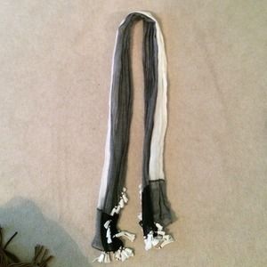 American Eagle scarf