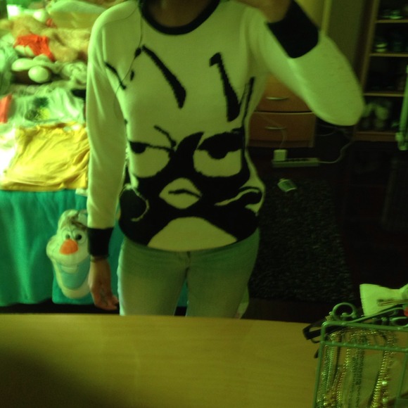 Sweater - Picture 3 of 3