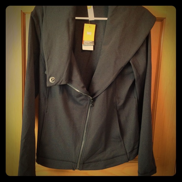 Lucy *NWT* asymmetrical zip Hatha jacket