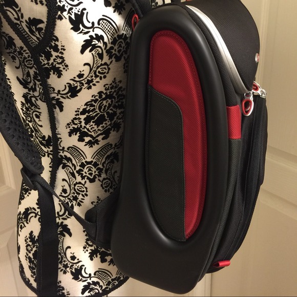 Authentic Tumi backpack main image 4