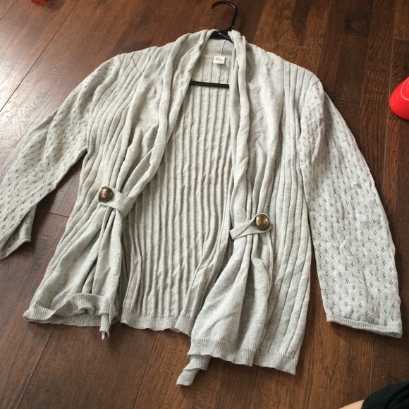 Grey cardigan
