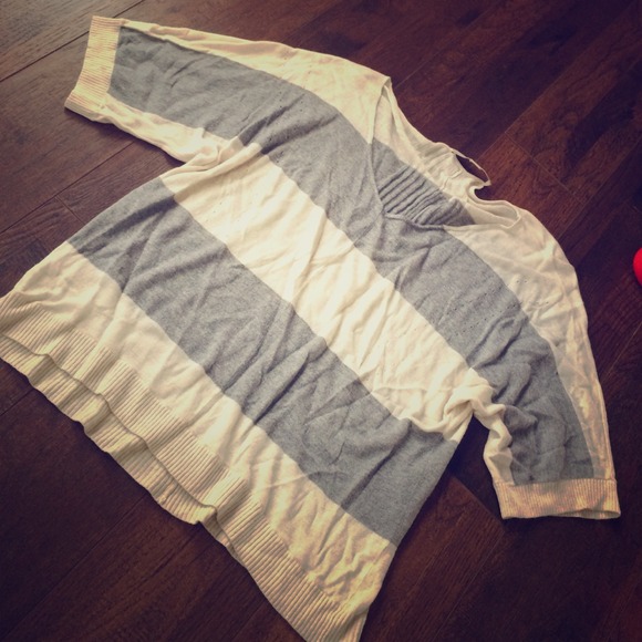 Grey and cream top