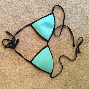 Small blue triangl top