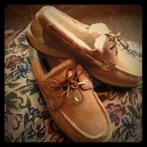 Gold fur lined leather Sperry's