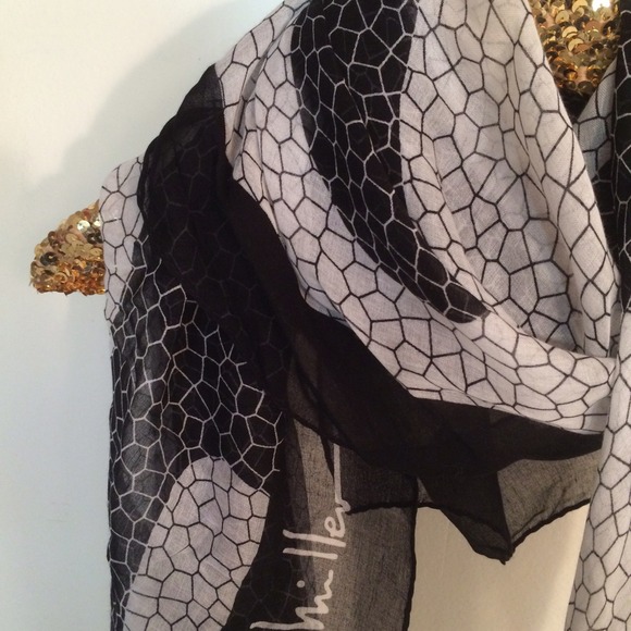 Nicole Miller Accessories - Graphic Printed Scarf Nicole Miller Accessories - Graphic Printed Scarf