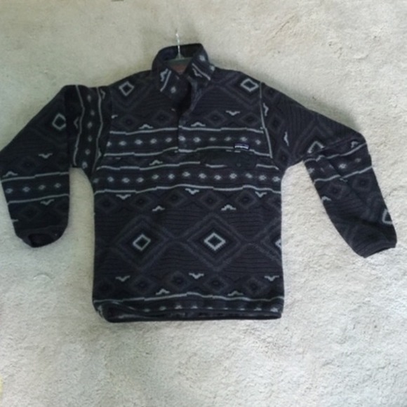 SOLD ON VINTED Grey Patterned Patagonia Pullover - Picture 1 of 4